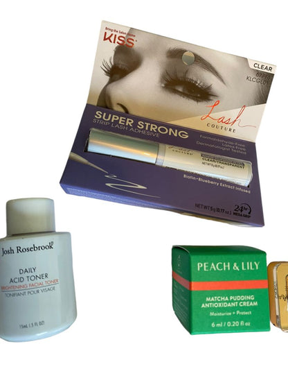 Mixed Lot of Toiletries and Beauty Samples 22 Pc Megababe Smashbox Lancome it Perricone MD Clinique Stila and more - no cosmetic case