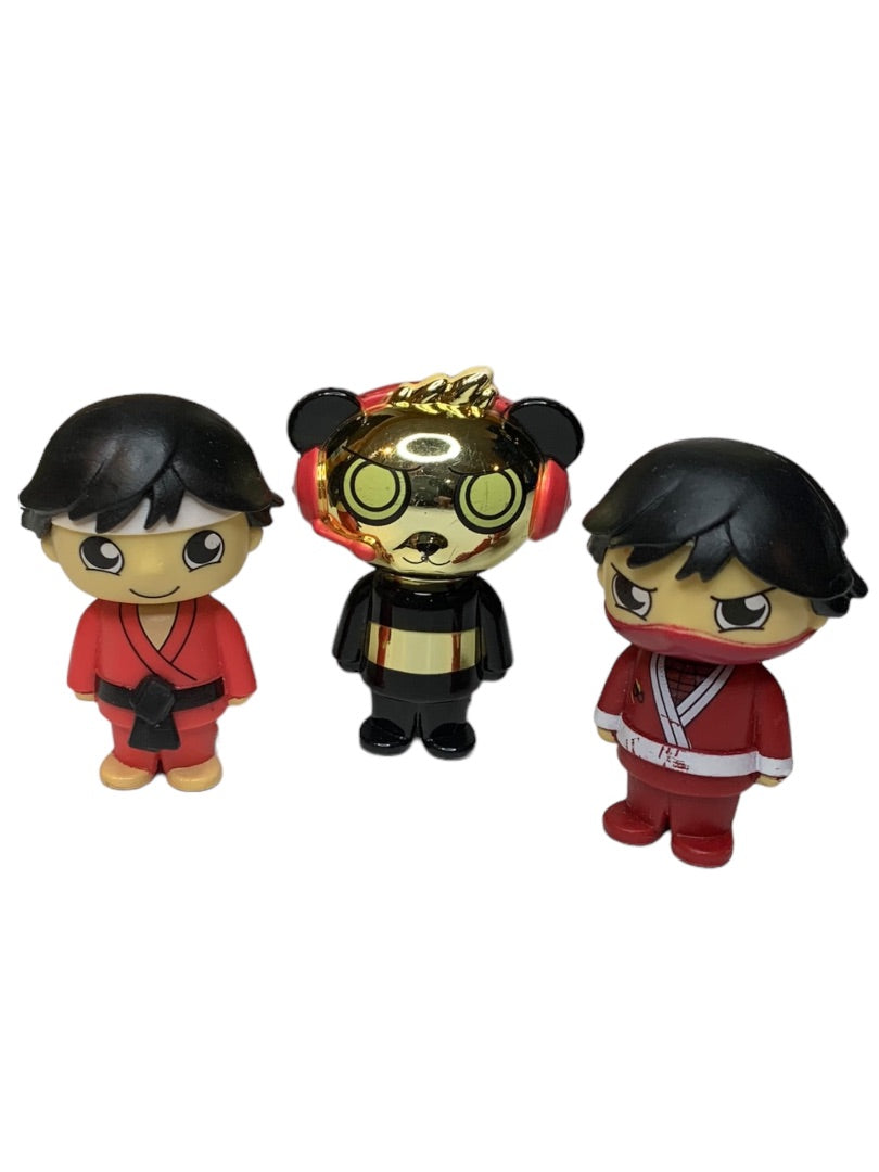 Ryans World Set of 3 Figurines Ninja Karate Robo Panda 2"