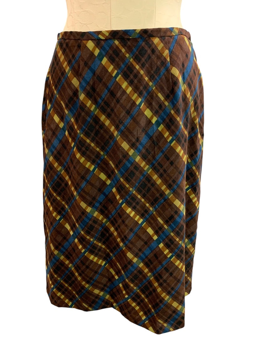 Size 10 CLIO Vintage 1980s A-Line Skirt Plaid Side Zip Made in USA