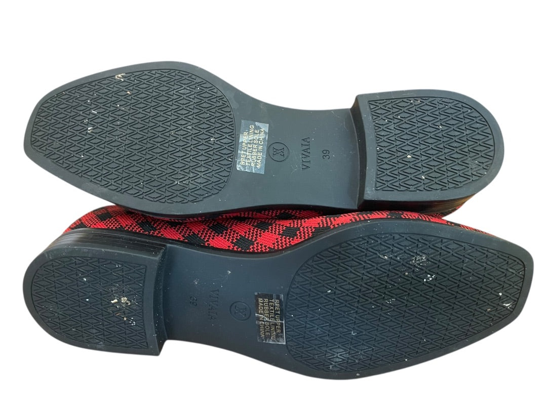 Size 39 (US 8)  Vivaia Womens Pull On Water Repellent Boots Ryan Red Black
