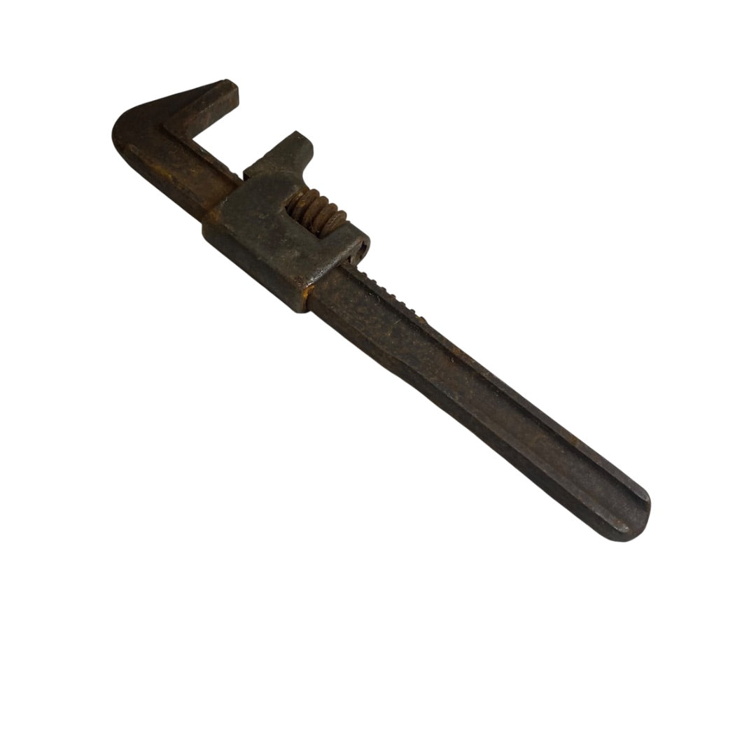 Antique Monkey Pipe Wrench Rusty Fairmount Cleve 9 Inch