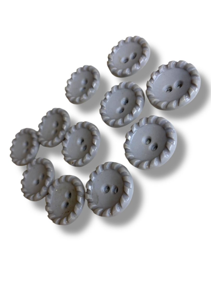 Set of 11 Midcentury Gray Plastic Buttons Twist Border Craft Sew .8" Diameter