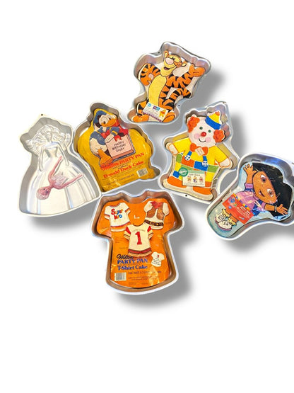 Wilton Lot of 6 Cake Pan Molds Dora Cute Clown Tigger Barbie Donald Duck T-Shirt