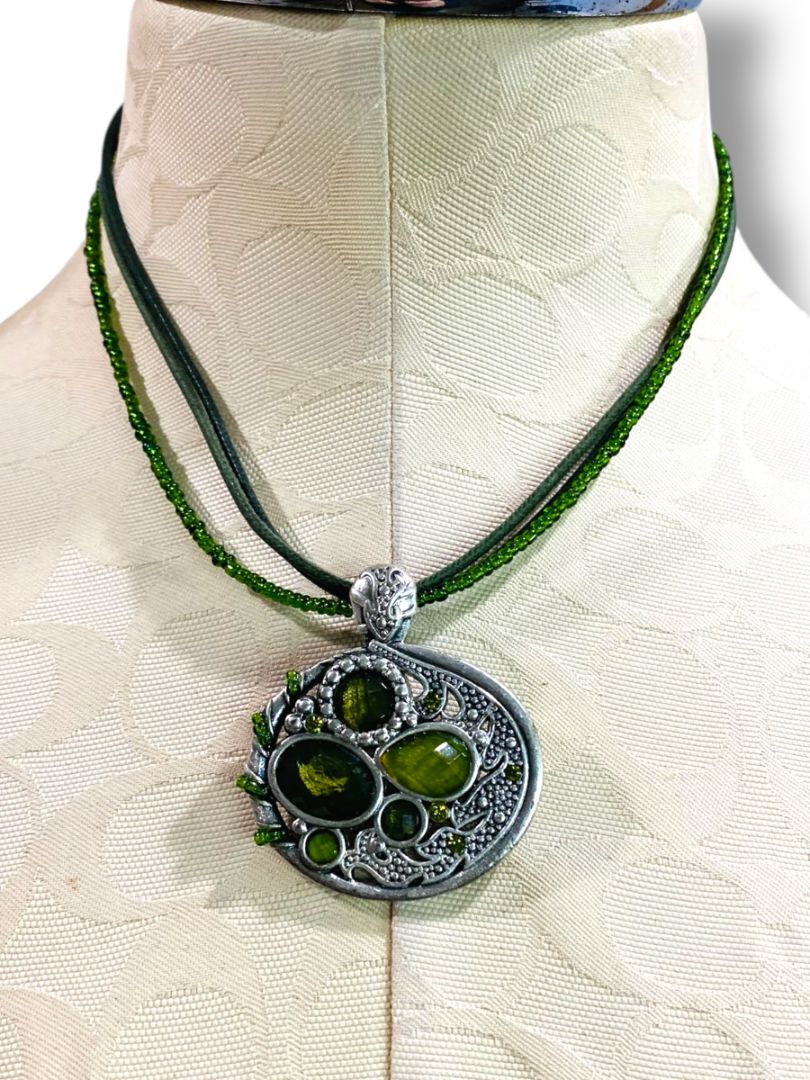 Green Silvertone Multistrand Pendant Necklace 16-19" Funky