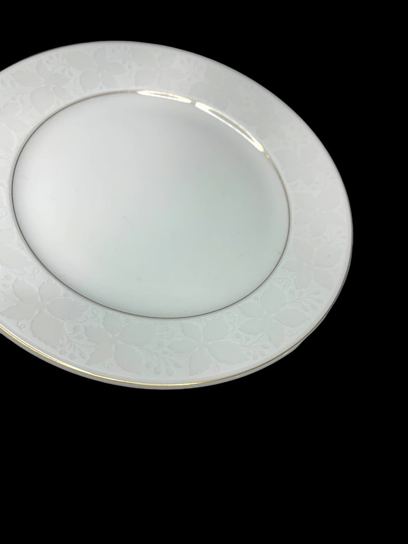 Rosenthal Germany White Velvet 6 Inch Bread and Butter Plate Gold Band