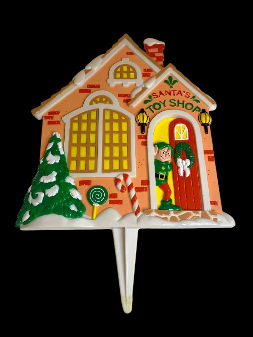 JSNY Santas Toy Shop Elf Plastic Christmas Yard Lawn Stakes Decor 1990s