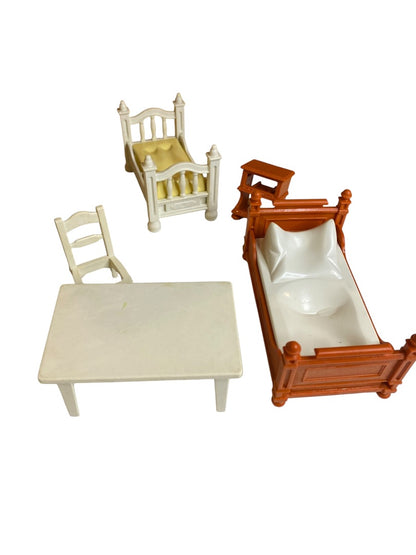 2005 Playmobil Take Along Modern Family Dollhouse 5 Accessories