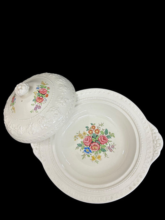 1940s Wellesley Wedgwood Ullswater China Lidded Vegetable Serving Dish