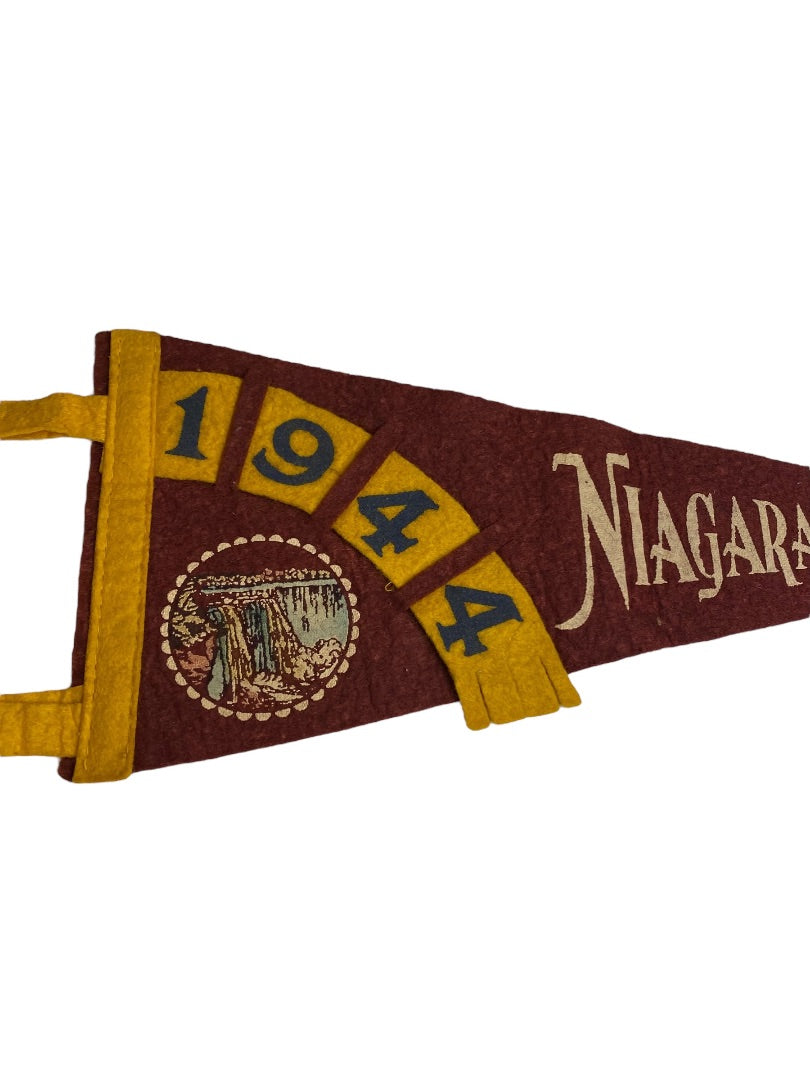 1944 Niagara Falls Pennant Souvenir Felt Flag. 11.75"