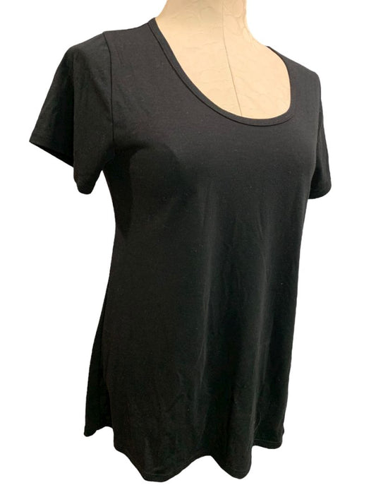 Size XS LulaRoe Black Scoop Neck Tshirt Womens Short Sleeve Hi Lo Hem