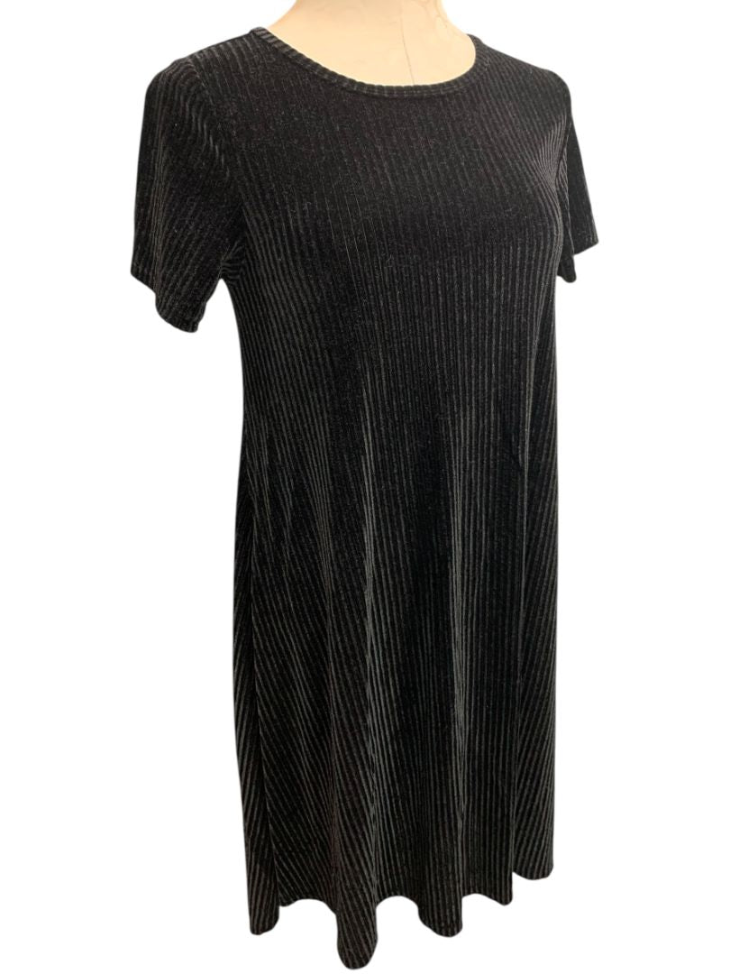 Size XS LulaRoe Elegant Carly Dress Black Ribbed Velour Hi Lo Hem