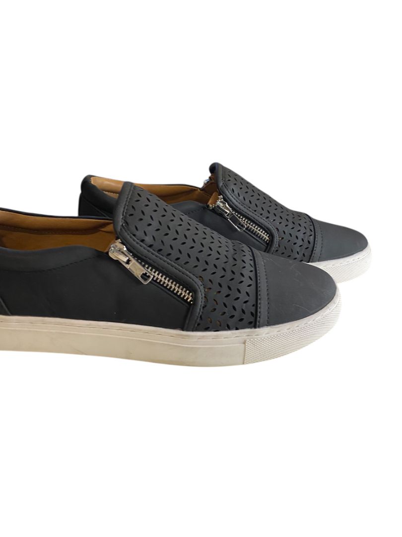 Size 9 DV by Dolce Vita Womens Aisley Black Pull On Faux Leather