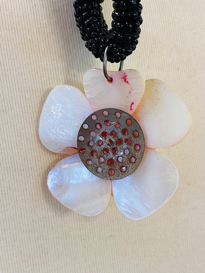 Vintage 1990s Shell Flower Pendant 18-20" Necklace Bead Embellished