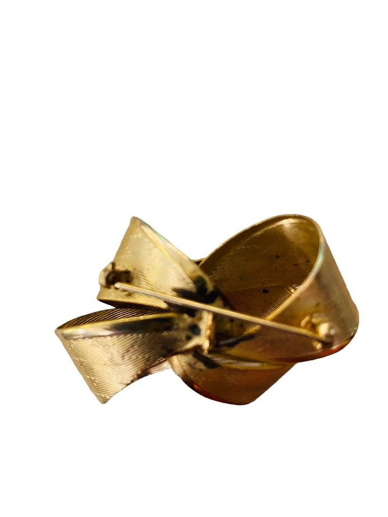 Goldtone Bow Textured Chevron Texture Brooch Pin Dimensional 1.8"