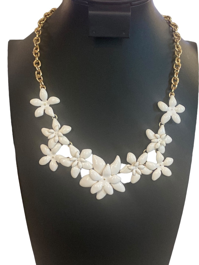 Signed Talbots Bib Necklace Goldtone and White Flower Enameled 18"-20.5"