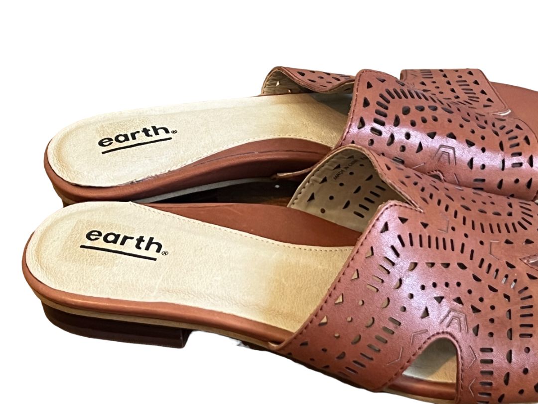 8.5 Earth Mule Slides Perforated Brown Leather Sandals Comfort