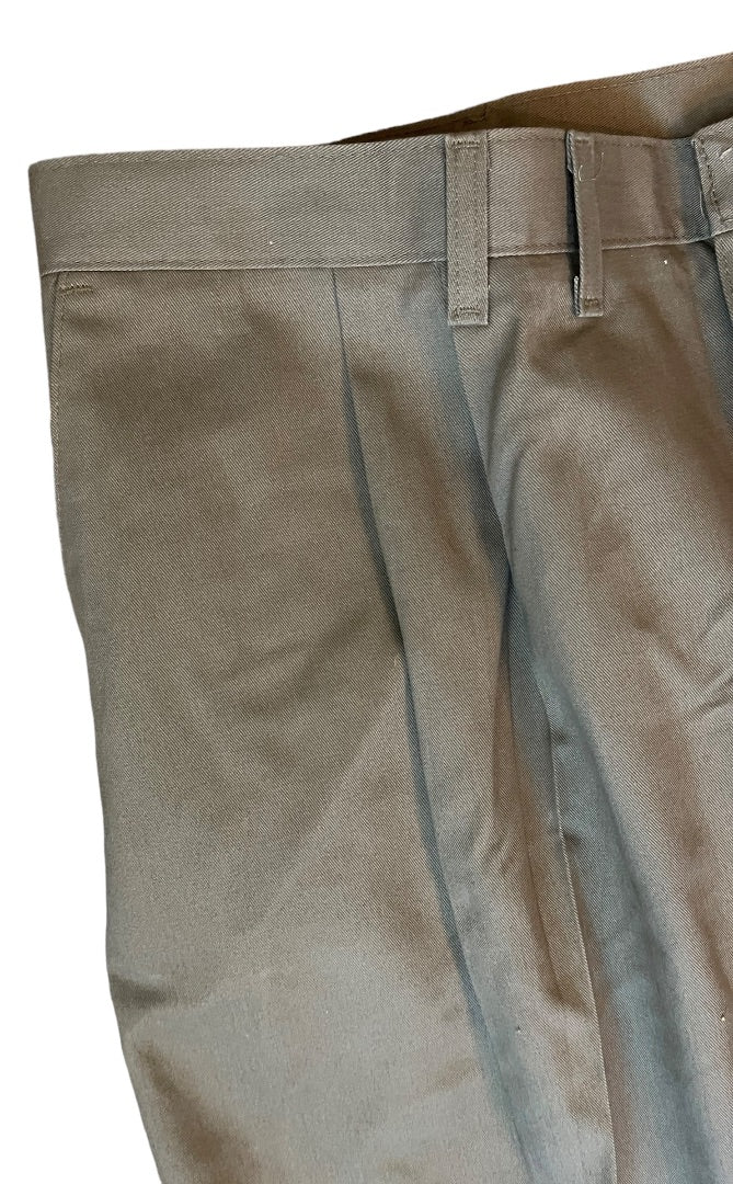 44 x 30 Lee Stain Resistant Khakis Double Pleat New Mens Pants