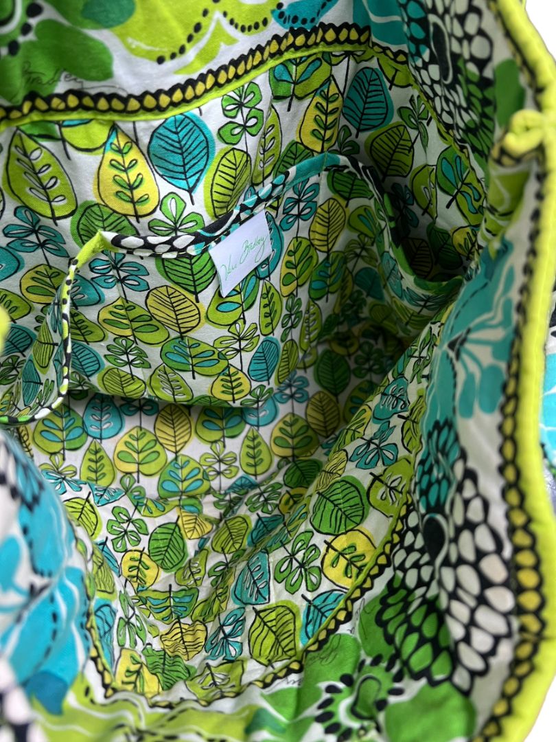 Vera Bradley Limes Up Green Large Floral Tote Bag Purse Toggle Closure