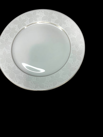 Rosenthal Germany White Velvet 6 Inch Bread and Butter Plate Gold Band