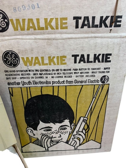 Vintage GE Walkie Talkie Toy Model Y 7110 in Box Olive Green Light Beige