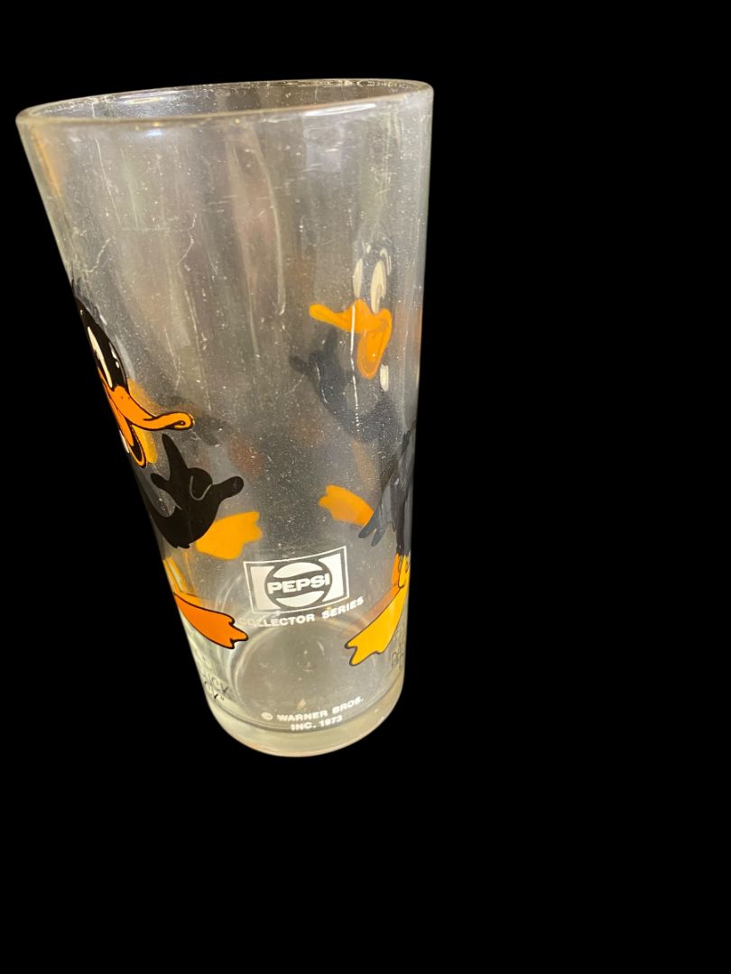 Daffy Duck Vintage Pepsi Collector Series Glass Warner Bros  1973