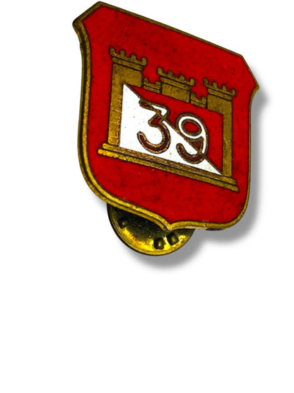 Vintage US Army in Germany 39th Engineer Group Pin 1"