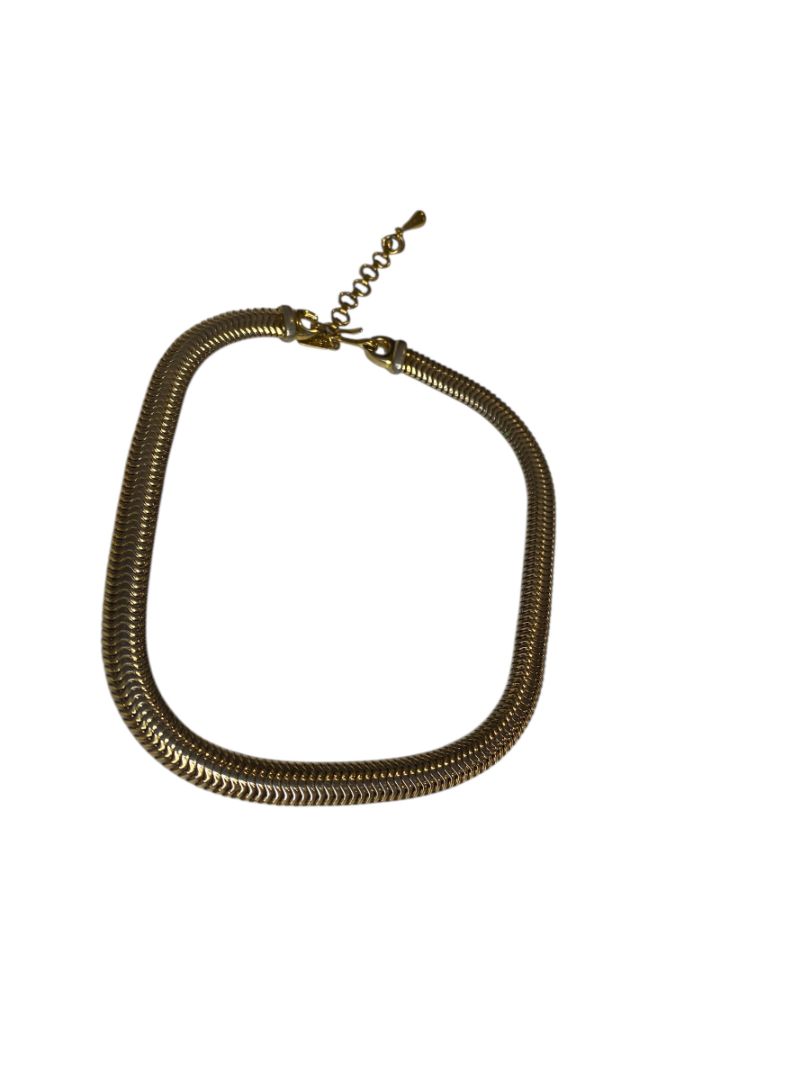 Vintage Monet Thick Goldtone Necklace Hook Closure 16 Inch