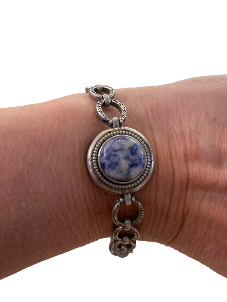 Magnabilities Silvertone Antiqued Stretch Bracelet Blue White Stone Inset Removable