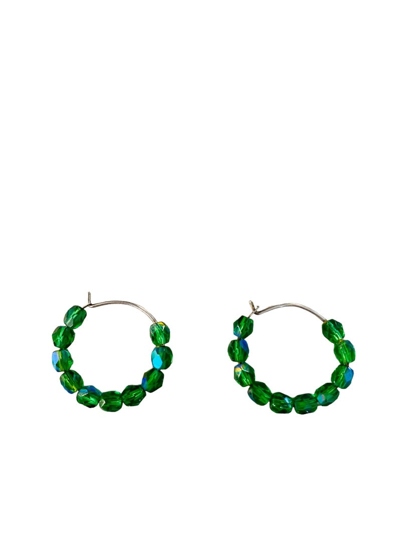 Pierced Silvertone Green Beaded Hoop Earrings Pierced Latch Back .8" Diameter