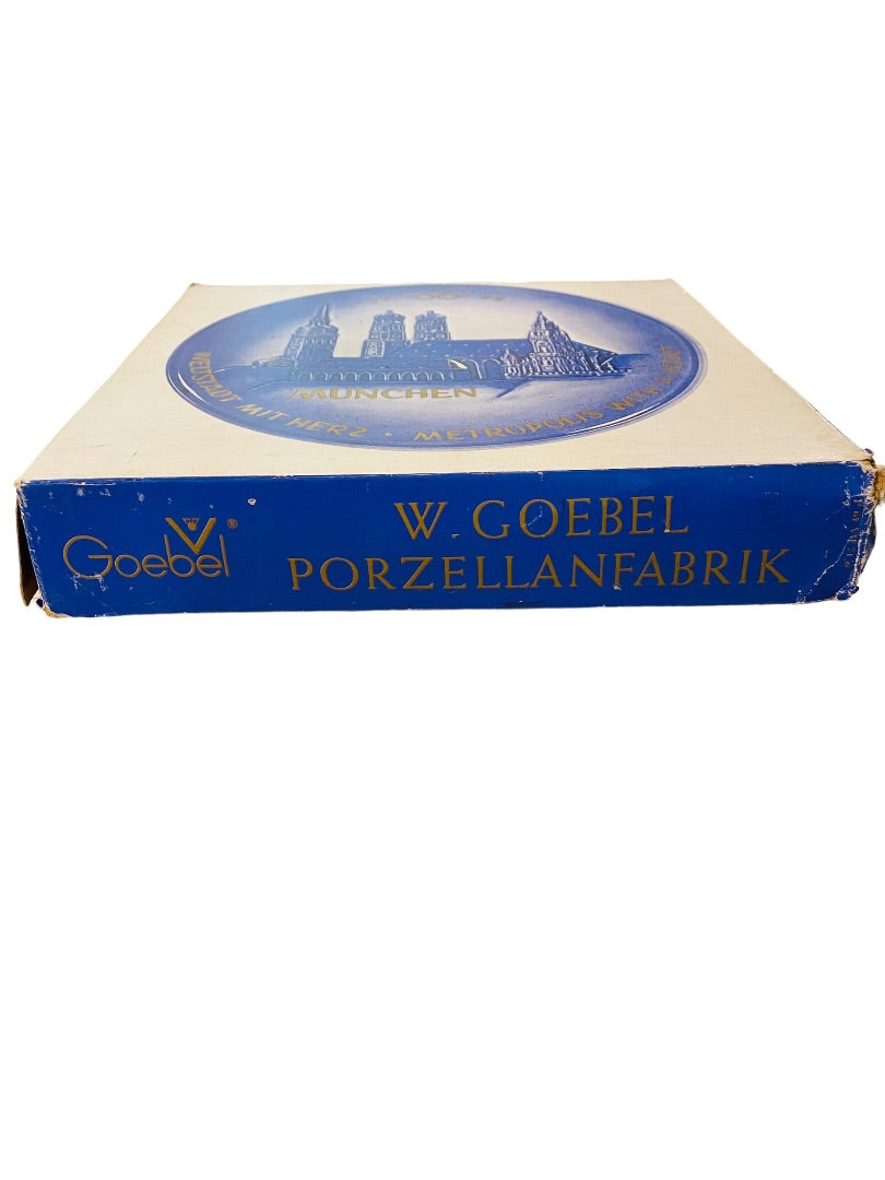 1972 Goebel West Germany Frauenkirche with City Hall and Cathedral Collectors Plate in Box