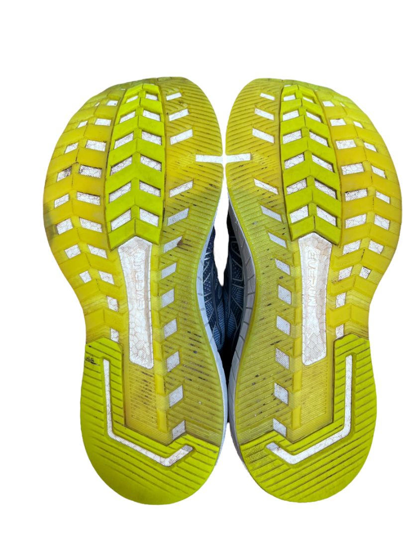 9.5 Saucony Hurricane ISO 5 Everrun Running Sneaker Blue Women's