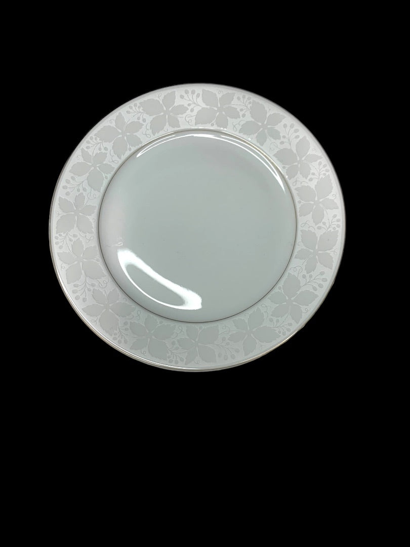 Rosenthal Germany White Velvet 6 Inch Bread and Butter Plate Gold Band