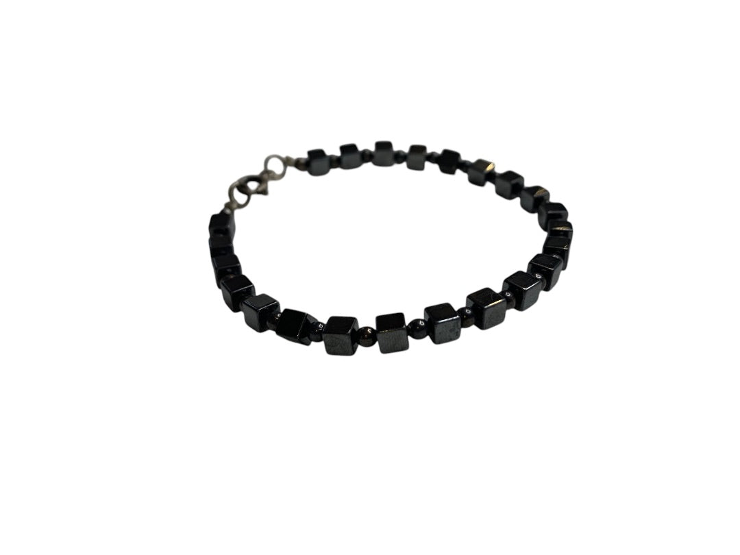 Vintage Hematite Beaded Bracelet 7 Inch Spring Clasp