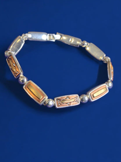 Vintage Signed Liz Claiborne Tri-Metallic Link Bracelet 7.5 Inch