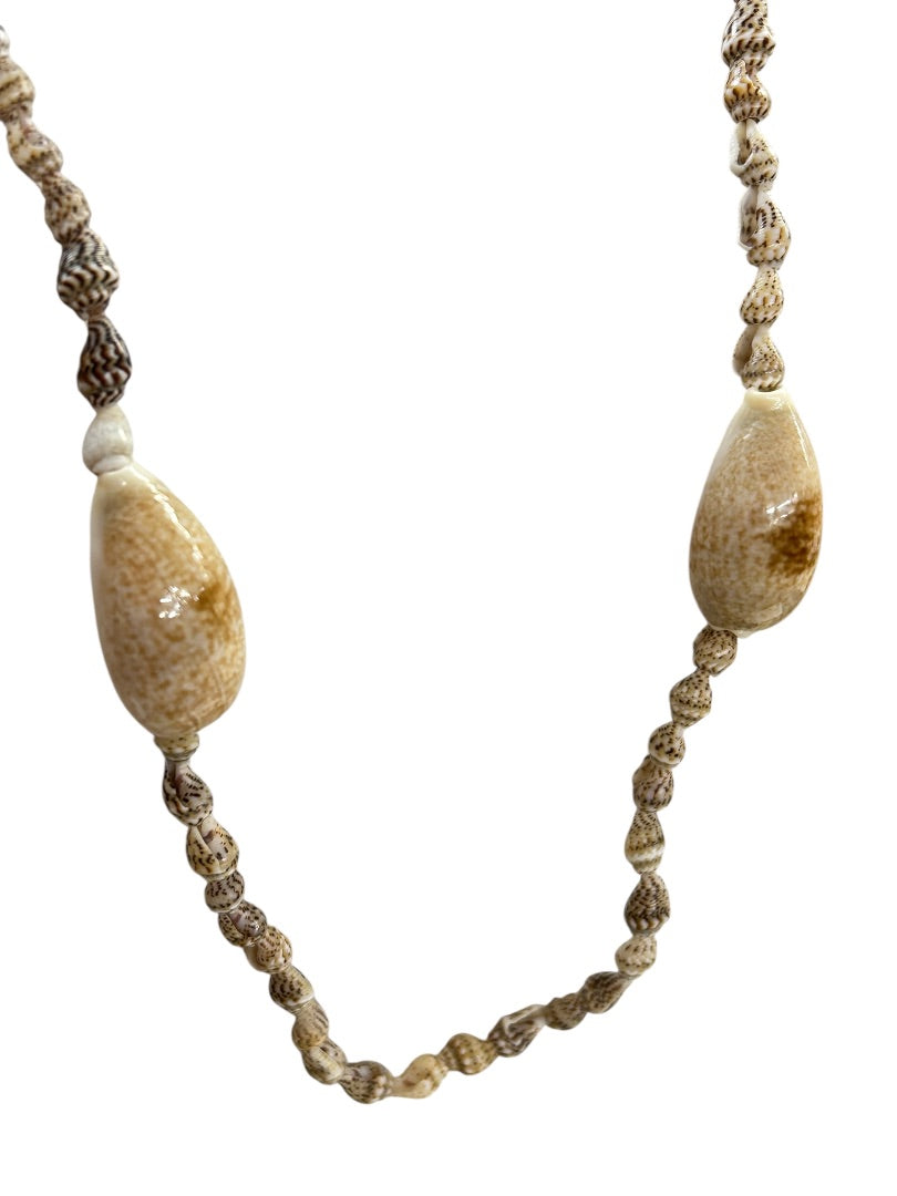 Shell Necklace Beach Overhead Seashells Strand String 34 Inch