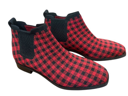 Size 39 (US 8)  Vivaia Womens Pull On Water Repellent Boots Ryan Red Black