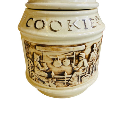 Vintage McCoy Unmarked Early American Frontier Family Cookie Jar