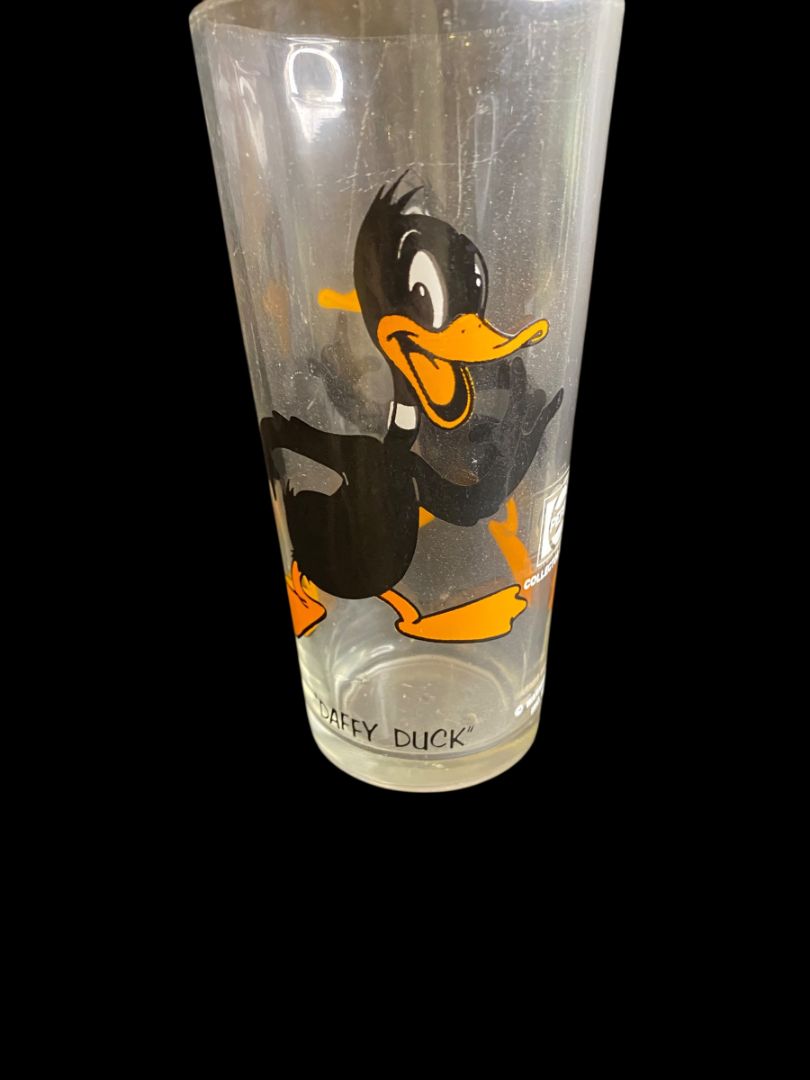 Daffy Duck Vintage Pepsi Collector Series Glass Warner Bros  1973