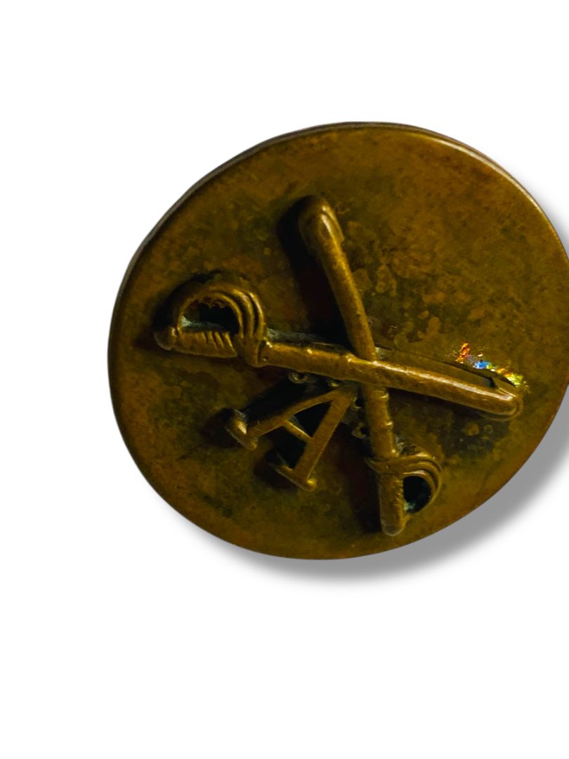 Vintage US Military Artillery Pin Screwback "A" 1" Diameter Aircraft Metal