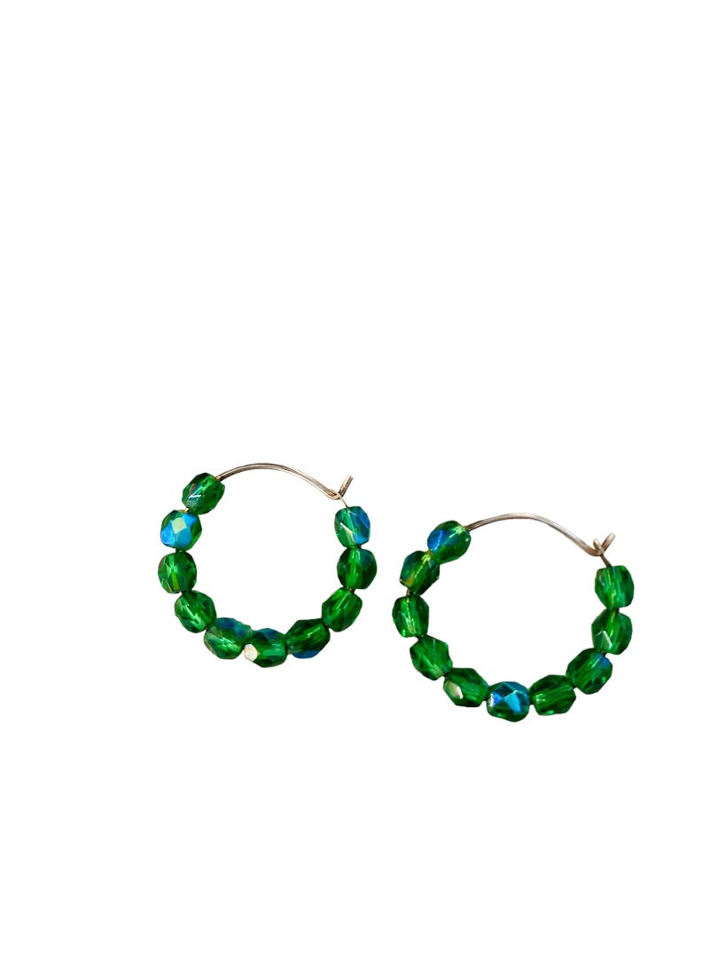 Pierced Silvertone Green Beaded Hoop Earrings Pierced Latch Back .8" Diameter