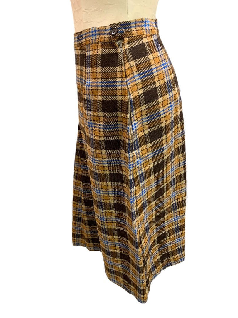 Small Vintage 1970s Wool A-Line Plaid Skirt Front Pleat Union Label Side Zip