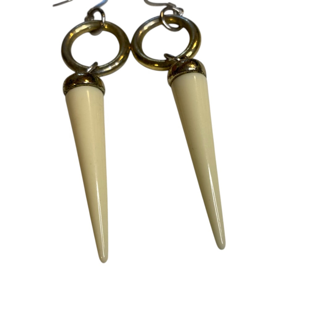 Goldtone Cream Earrings 3.25 Inch Drop Dangle Pierced Hook