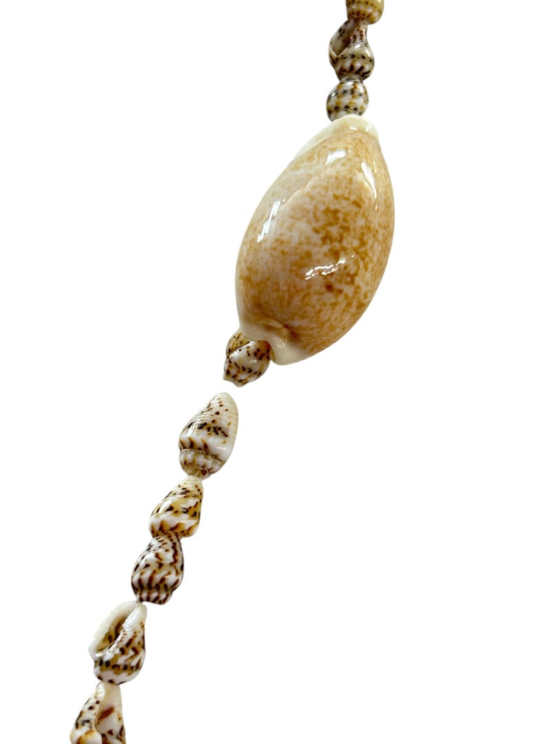 Shell Necklace Beach Overhead Seashells Strand String 34 Inch