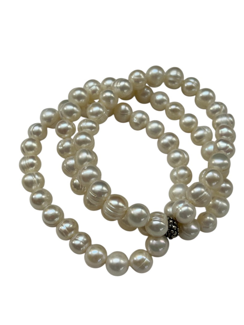 Triple Strand 9mm Pearl Stretch Bracelet Twist Silvertone Spacer