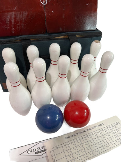 Old School Sports Portable Bowling Set Backyard Game 10 Pins 2 Balls Carry Case