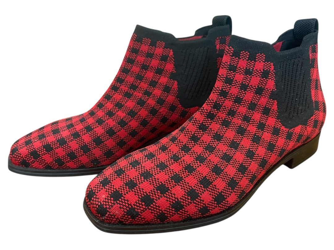 Size 39 (US 8)  Vivaia Womens Pull On Water Repellent Boots Ryan Red Black