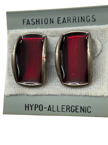 Vintage Fashion Earrings Post Pierced Red Silvertone 1 Inch