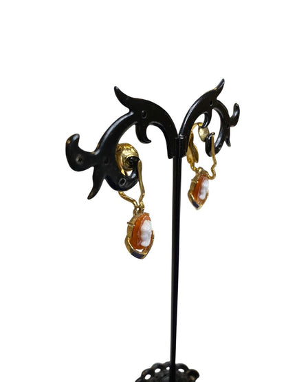 Vintage Goldtone Cameo Earrings Non-Pierced Clip On Delicate 10mm Cameo