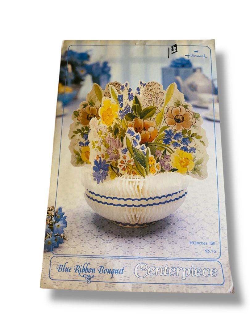Vintage Hallmark Blue Ribbon Bouquet Honeycomb 10" 375CP101-3