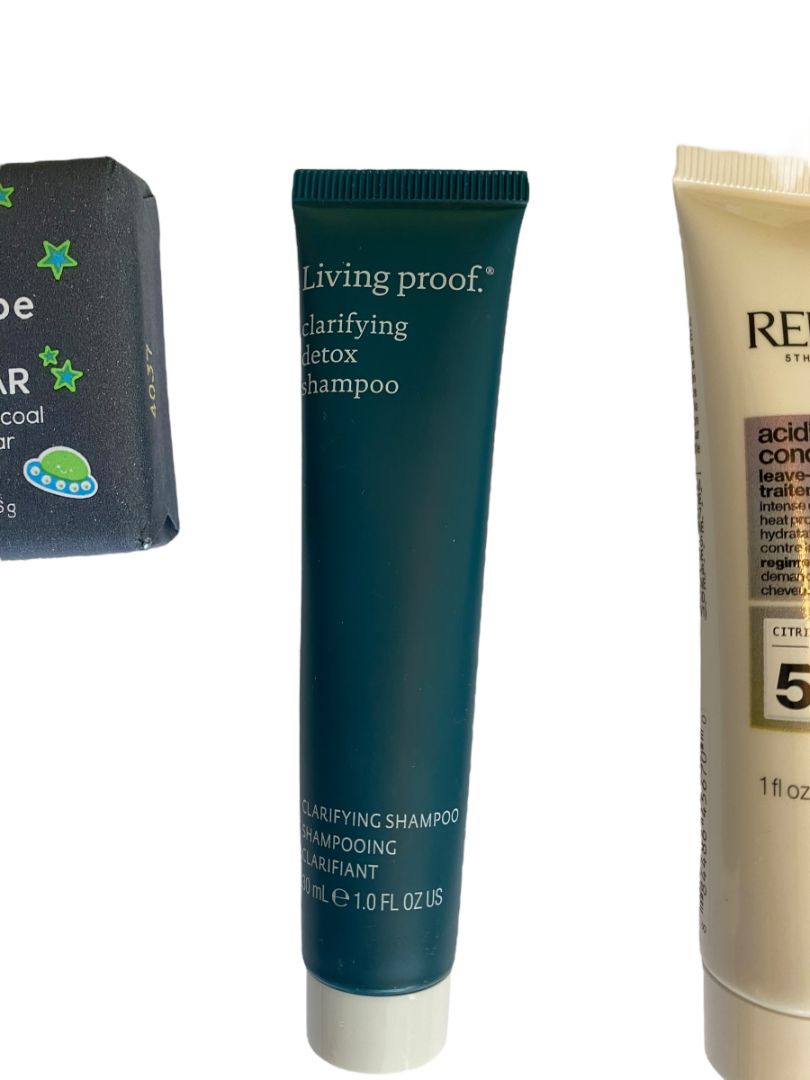 Mixed Lot of Toiletries and Beauty Samples 22 Pc Megababe Smashbox Lancome it Perricone MD Clinique Stila and more - no cosmetic case